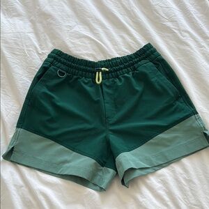 Old Navy Two-Tone Green Athletic Shorts S